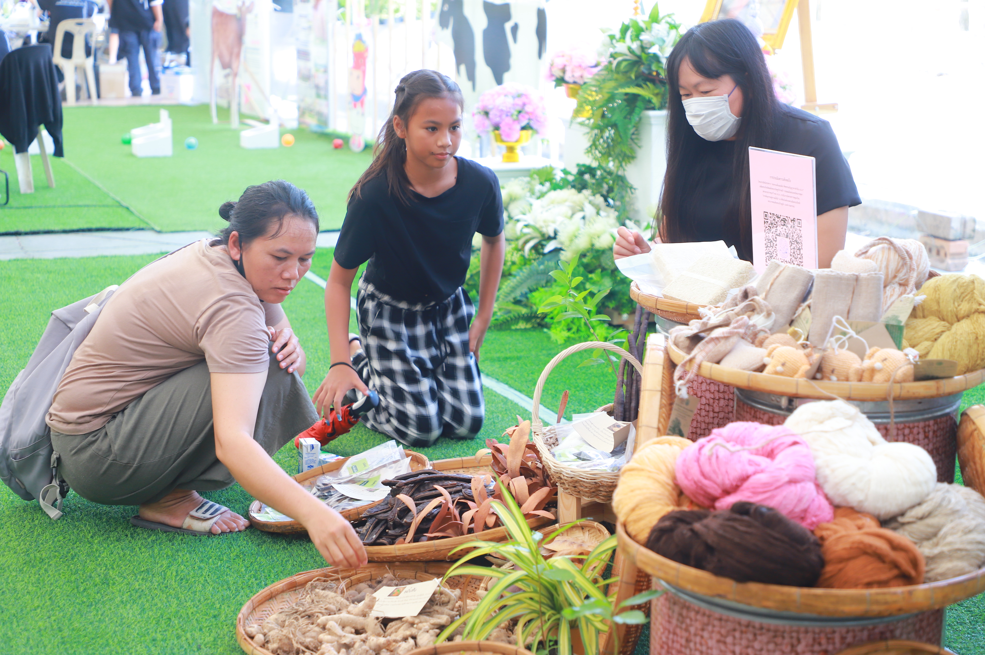 title - รองเลขาฯ ส.ป.ก. ร่วมงานมหกรรม “จากพันธุกรรม สู่ความยั่งยืน” รวมพลังอนุรักษ์ทรัพยากรไทย สร้างความมั่นคงทางอาหารอย่างยั่งยืน และการพึ่งพาตนเองในยามวิกฤต